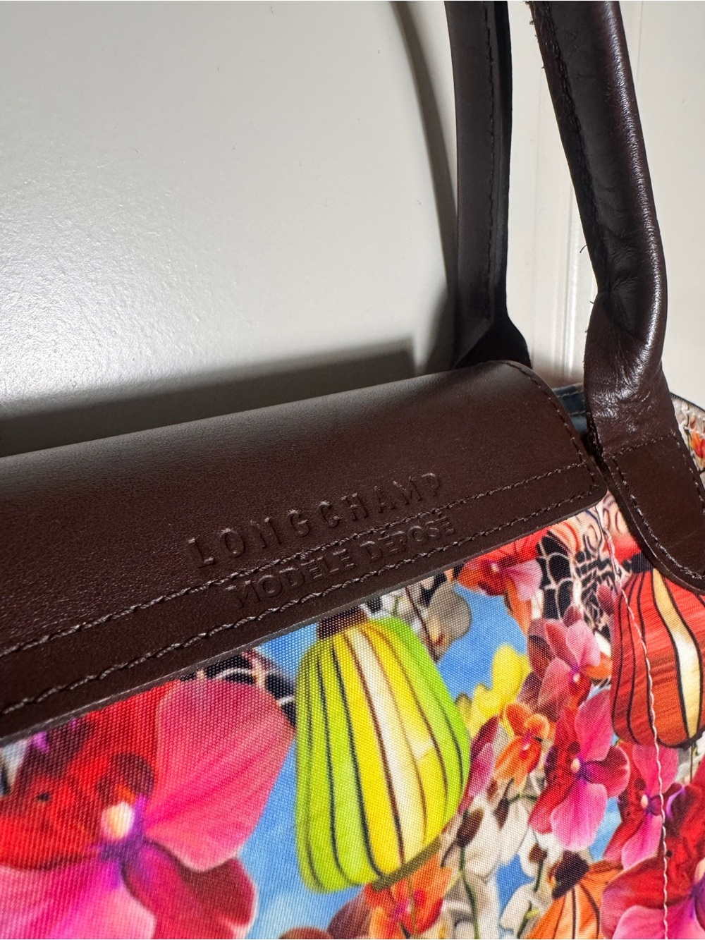Limited edition Longchamp x Mary Katrantzou Le Pliage tote bag - Picture 5 of 16